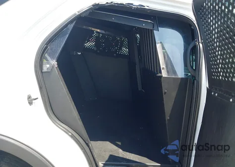 2017 Ford Police Interceptor z USA, uszkodzony, nr VIN 1FM5K8AR9HGB72828